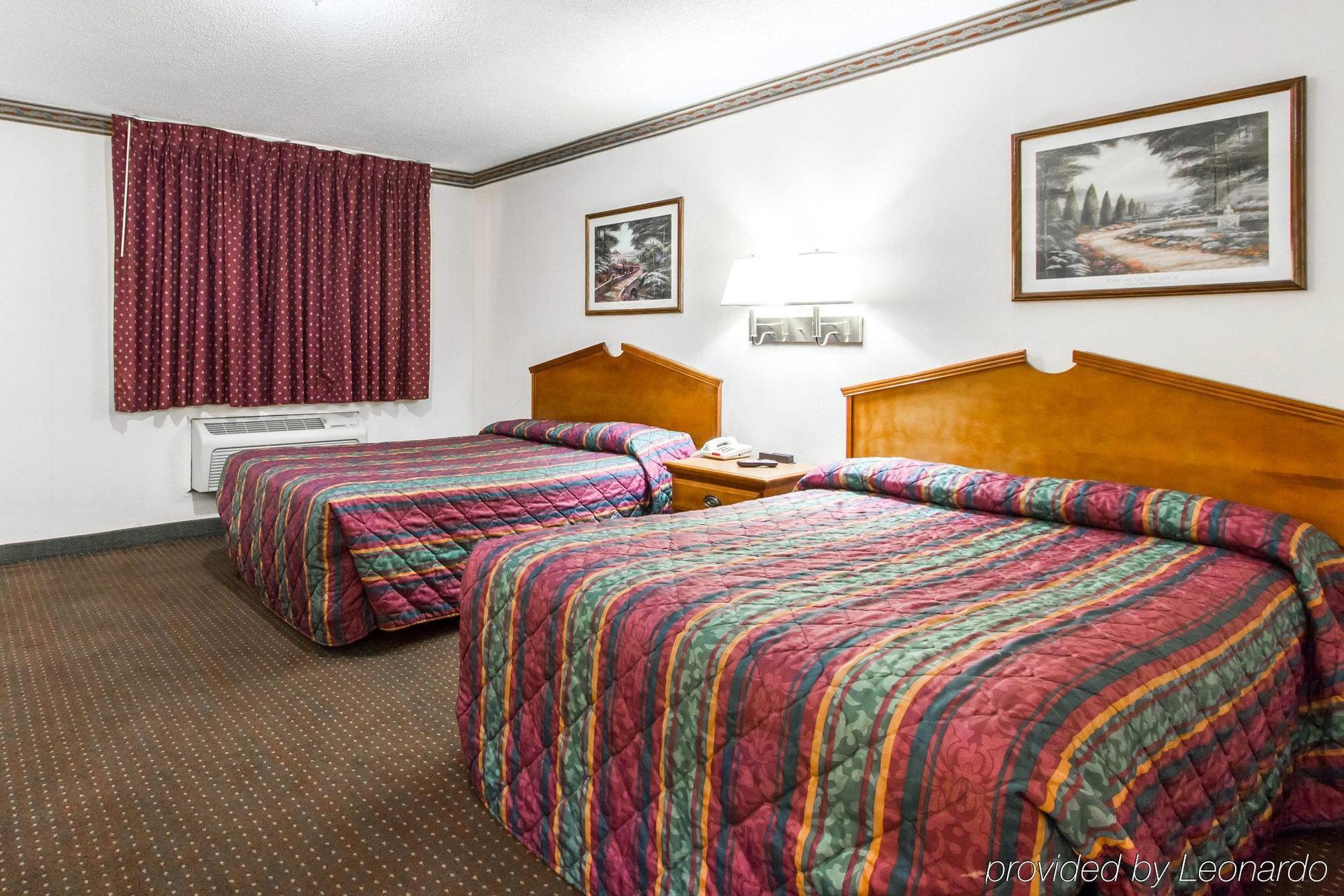 Americas Best Value Inn Opelika Extérieur photo