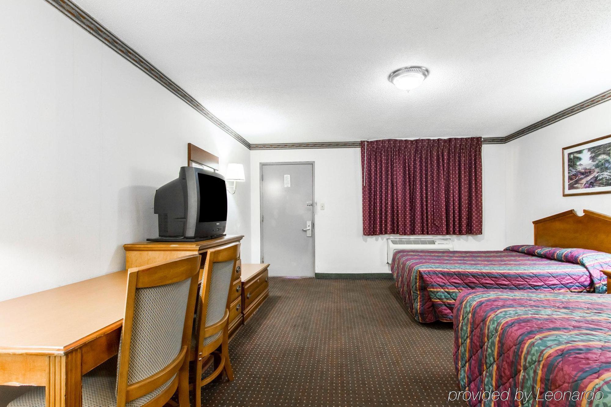 Americas Best Value Inn Opelika Extérieur photo