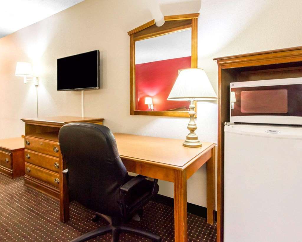 Americas Best Value Inn Opelika Chambre photo