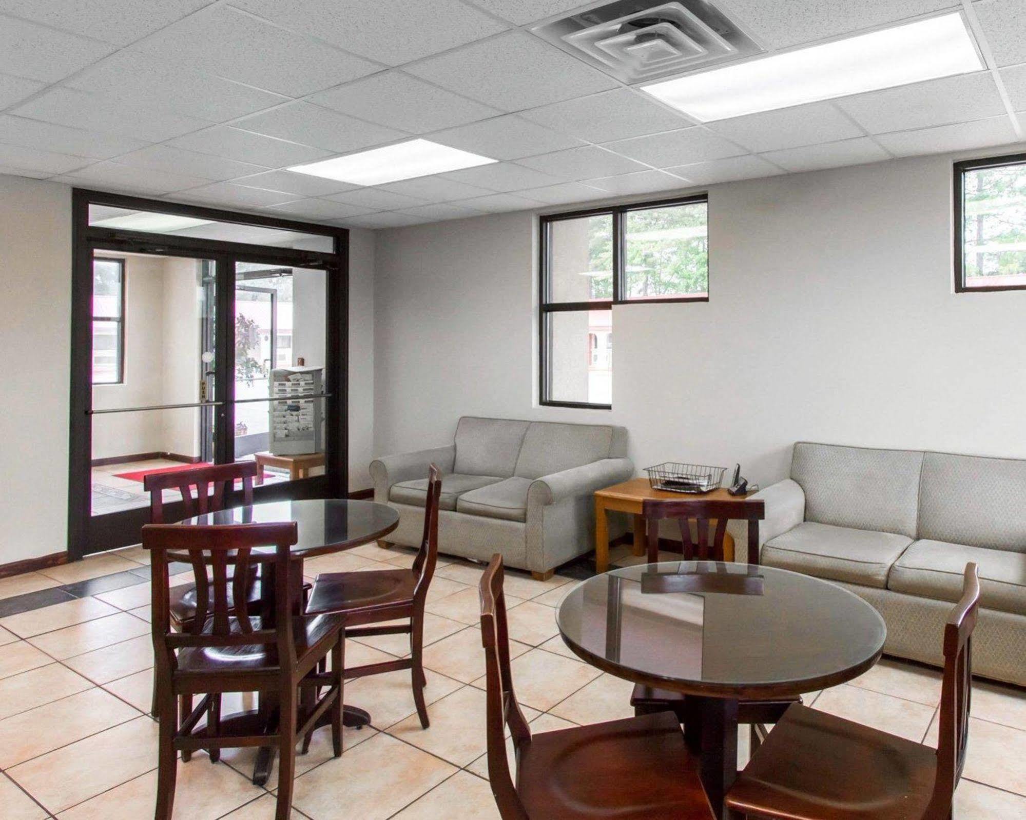 Americas Best Value Inn Opelika Extérieur photo