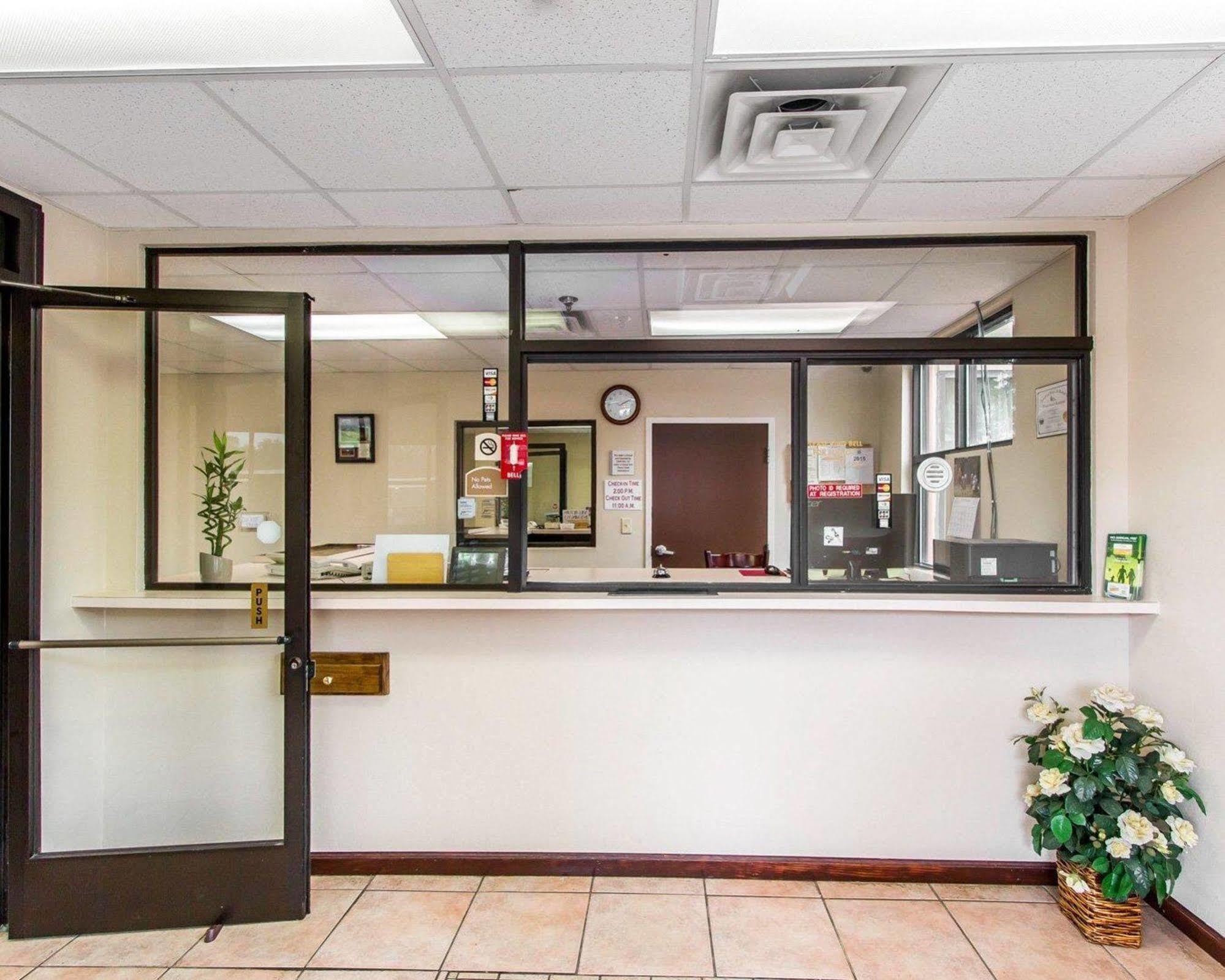 Americas Best Value Inn Opelika Extérieur photo